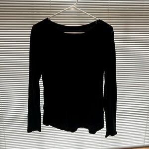 Long sleeve back Tee shirt, medium in size, Black